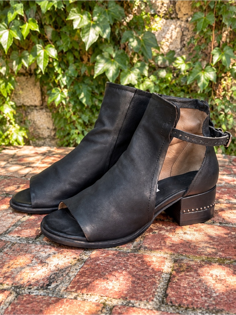 A.S. 98 Distressed Black Leather Peep Toe Ankle Buckle Whimisgoth Shooties, 39